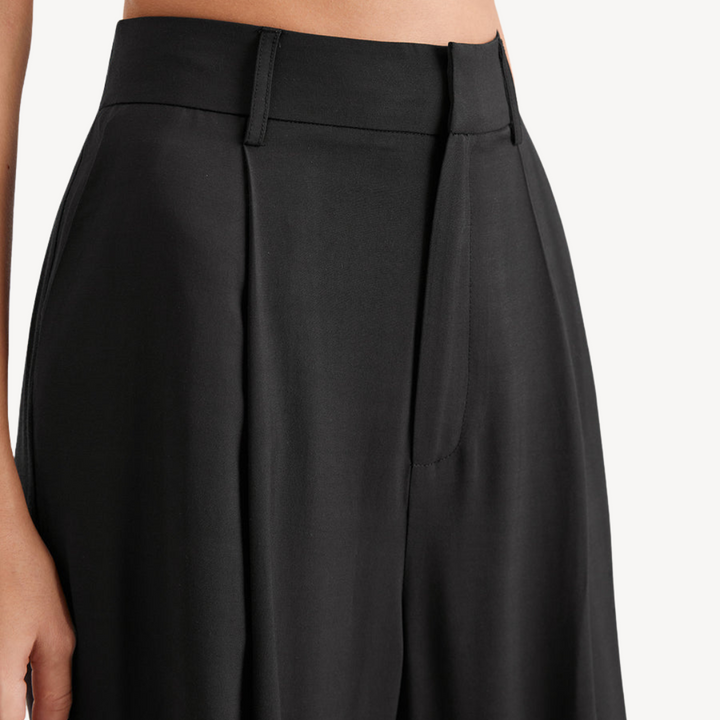 Women's Polyester Pleated Wide Leg Pants | Loravelle