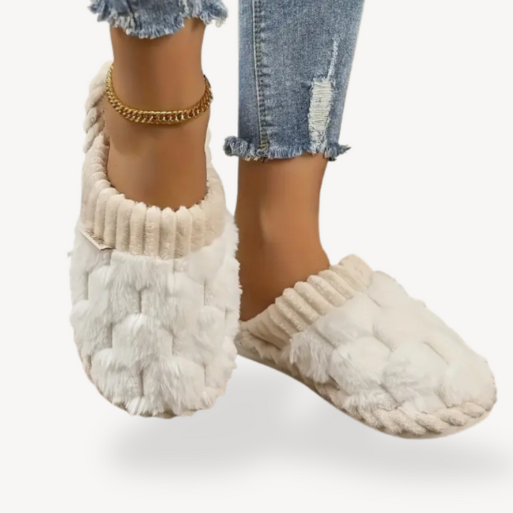 Women's Orthopedic Fluffy Cushioned Indoor Slippers | Loravelle