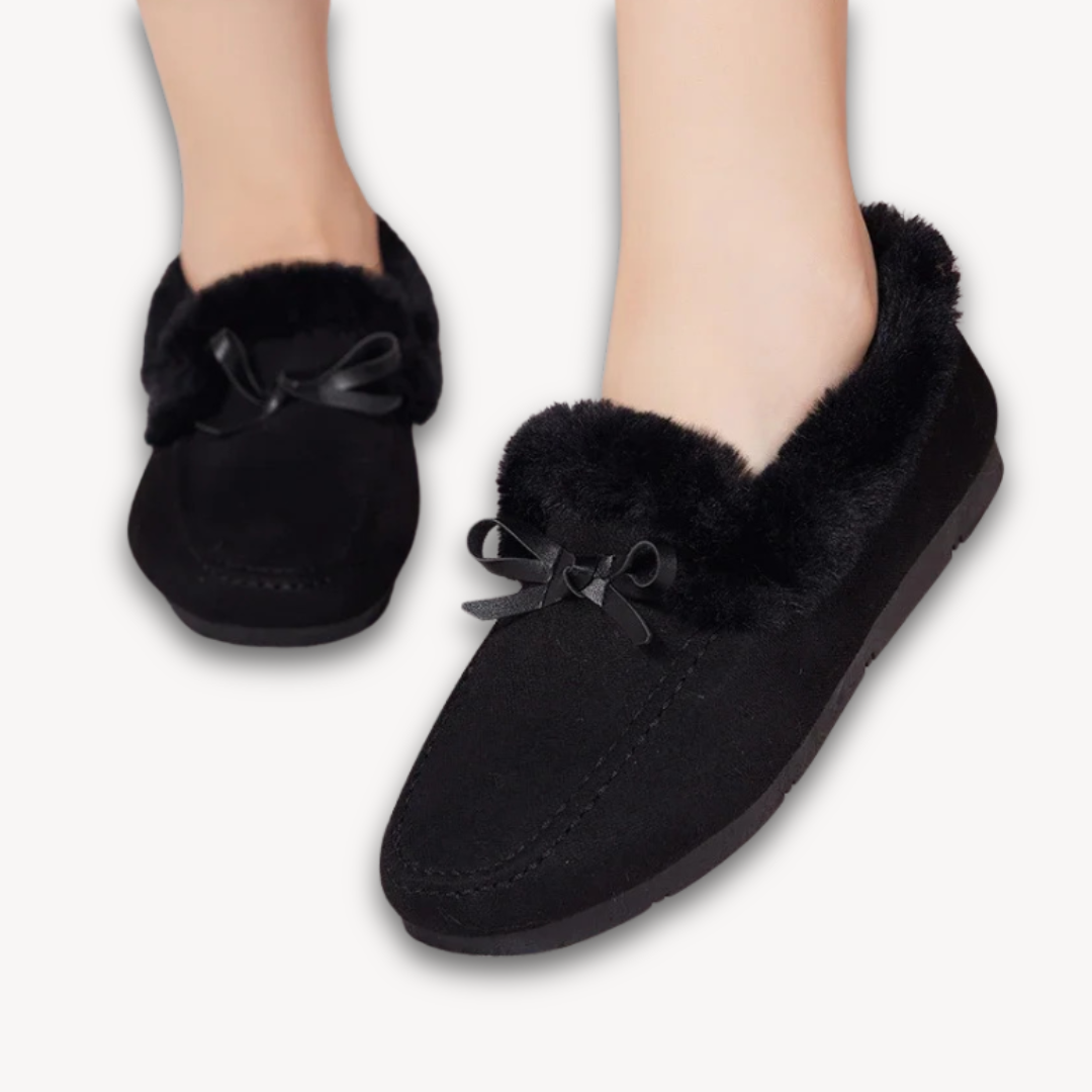 Loravelle | Women's Cozy Luxe Fur-Lined Moccasins