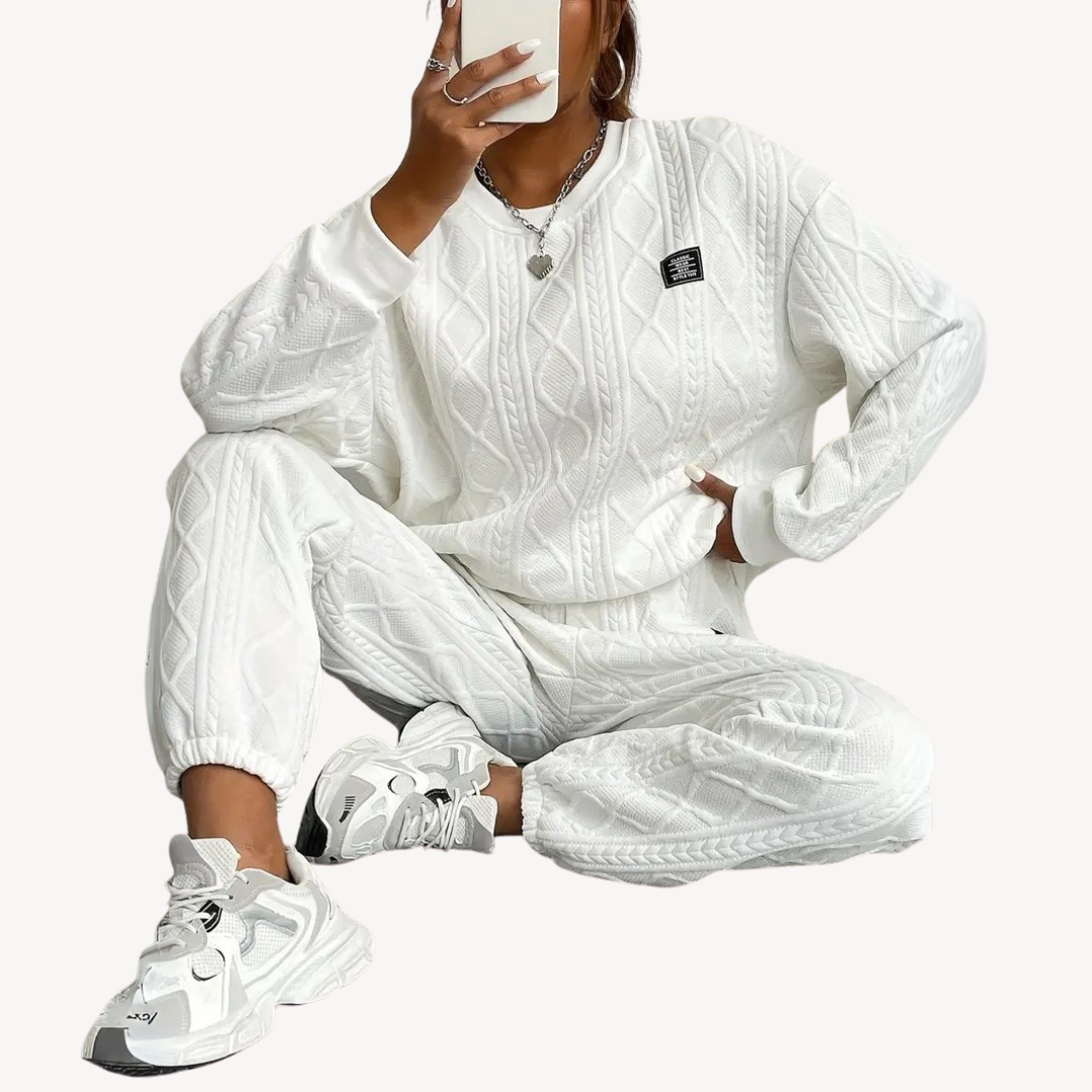 Women's Cable Knit Sweater & Pants Set | Loravelle