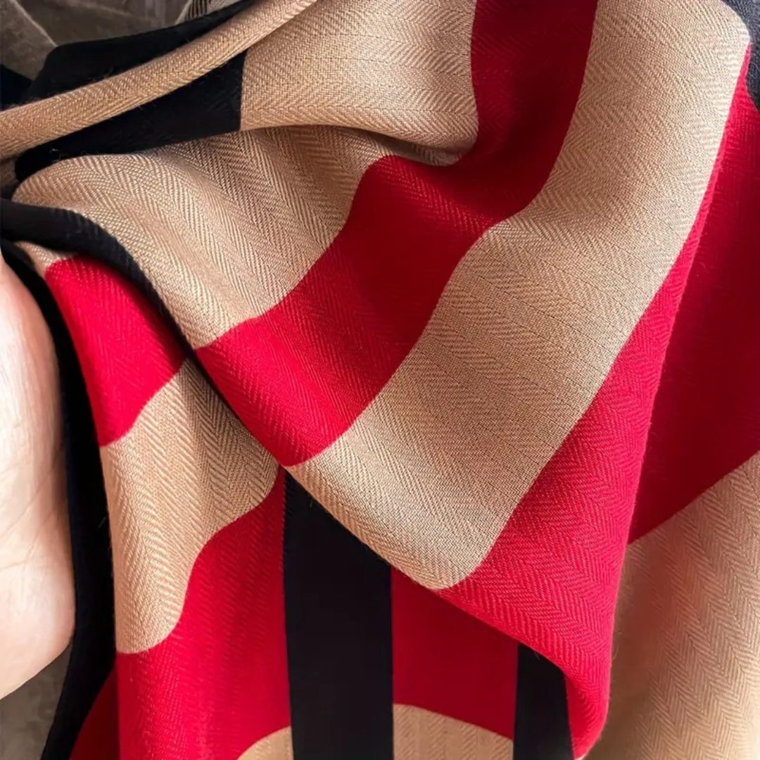 Plaid Pattern Shawl for Women | Loravelle
