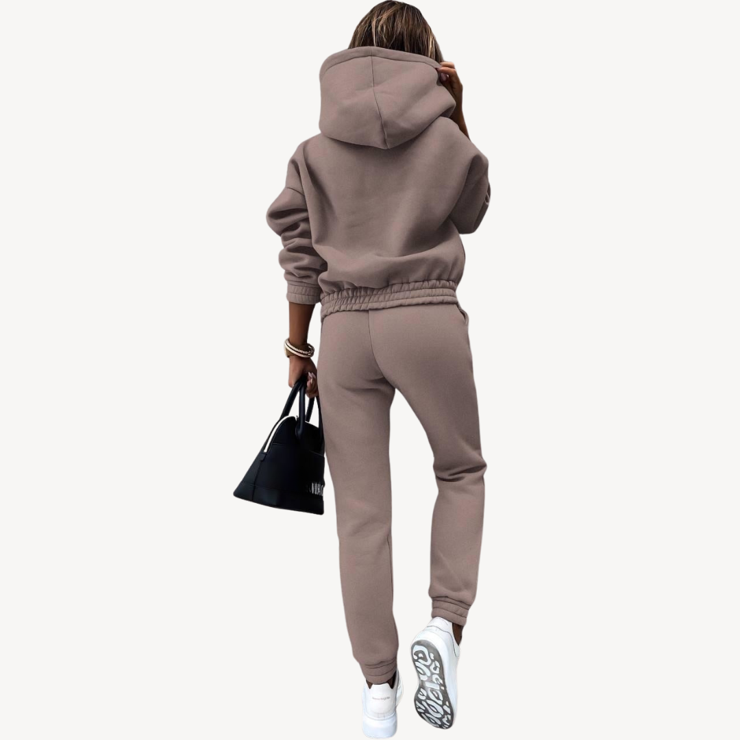 Women’s Sweatshirt & Pants Set | Loravelle