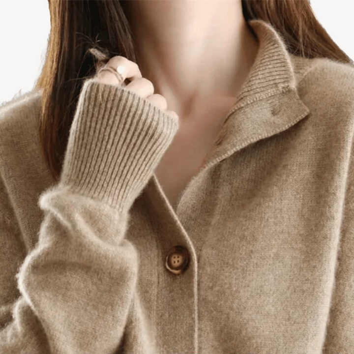 Cashmere Button-Down Sweater | Loravelle