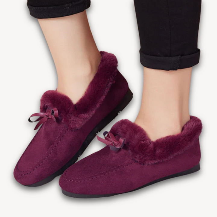 Loravelle | Women's Cozy Luxe Fur-Lined Moccasins