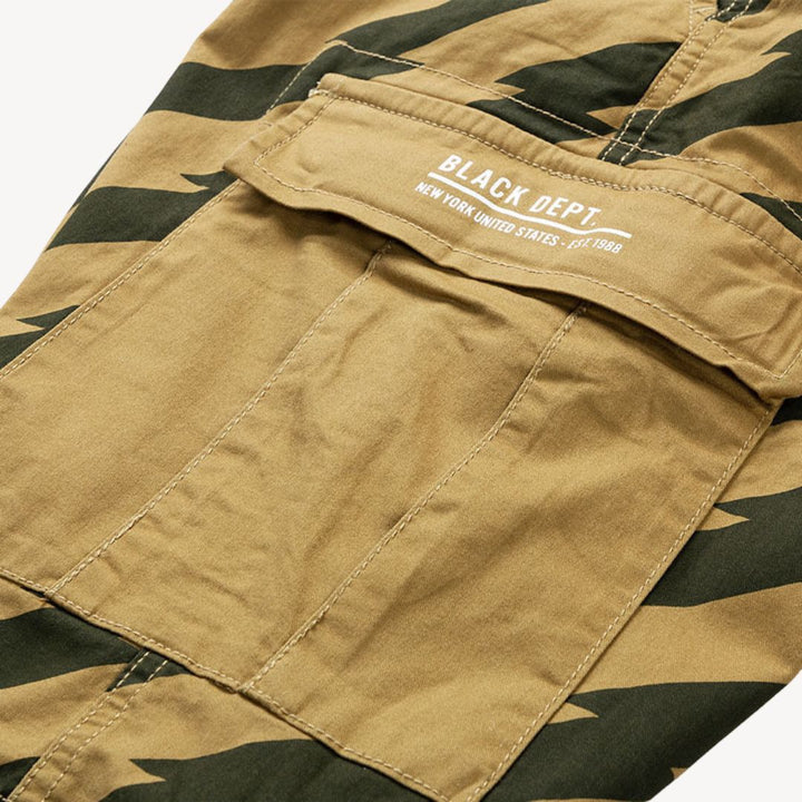 Men's Camo Cargo Shorts with Belt | Loravelle
