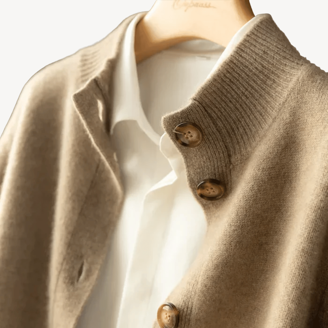 Cashmere Button-Down Sweater | Loravelle