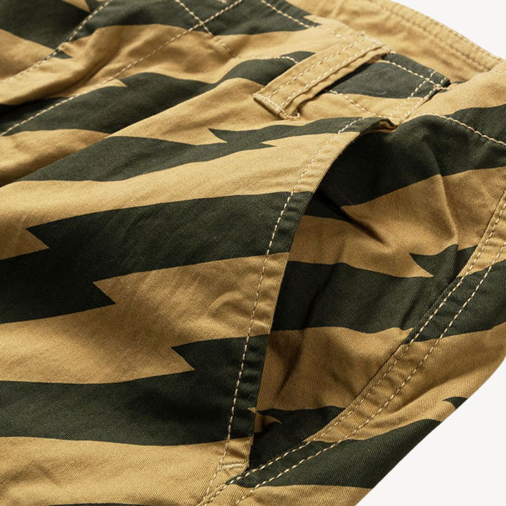 Men's Camo Cargo Shorts with Belt | Loravelle