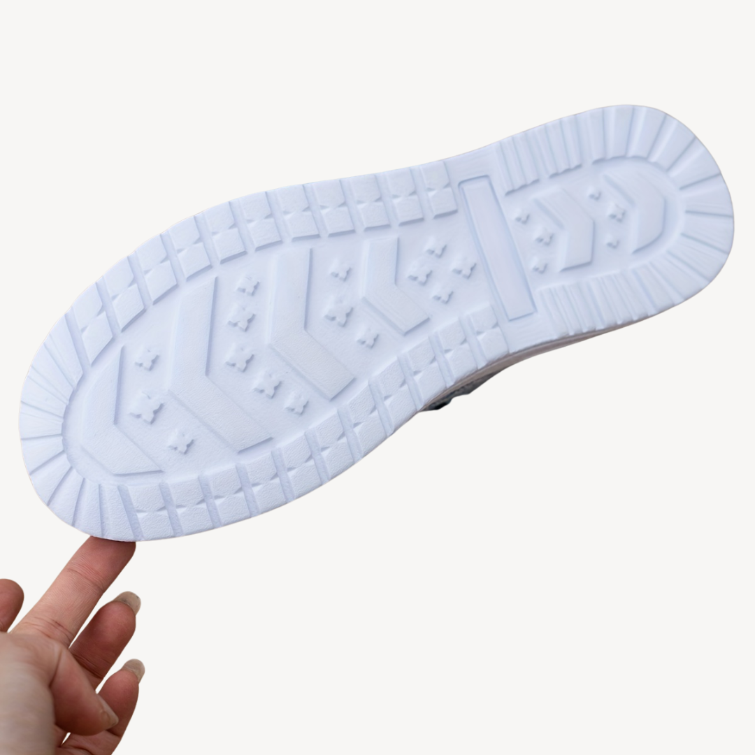 Orthopedic Slip-On Canvas Shoes | Loravelle