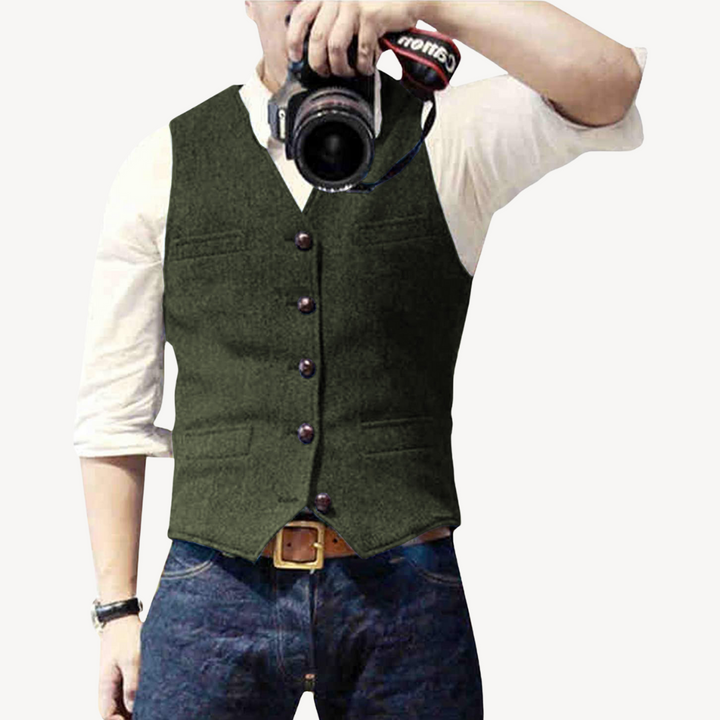 Men's Buttoned Wool Vest | Loravelle