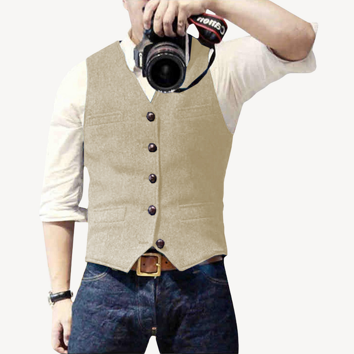 Men's Buttoned Wool Vest | Loravelle