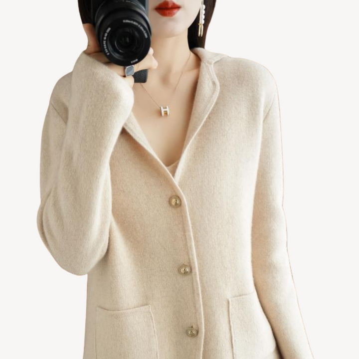 Women's Wool Buttoned Cardigan | Loravelle