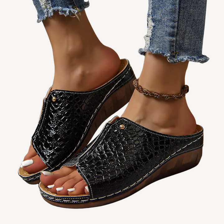 Orthopedic Slip-On Sandals for Women | Loravelle