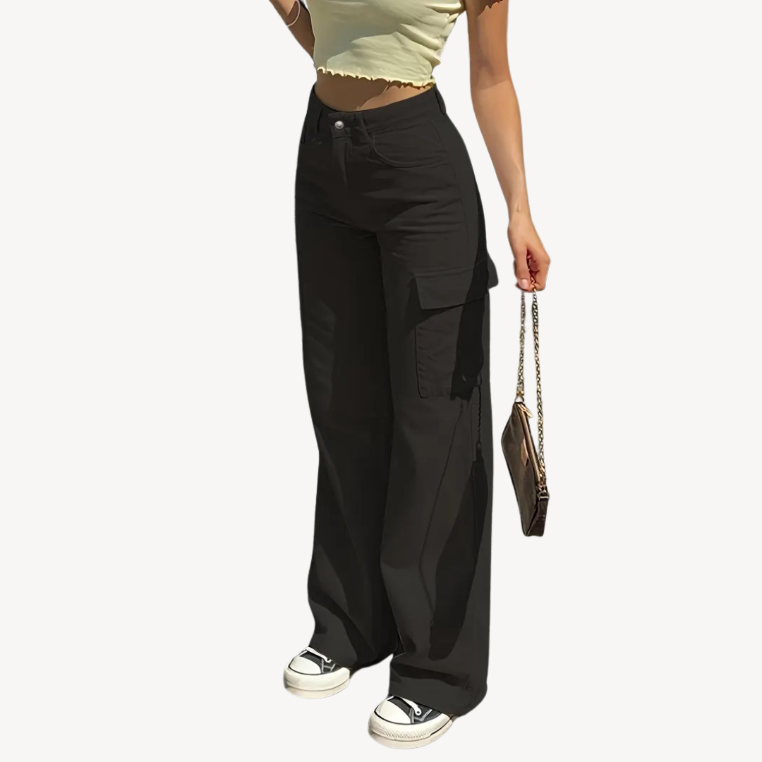 Women's High-Waisted Cargo Pants | Loravelle