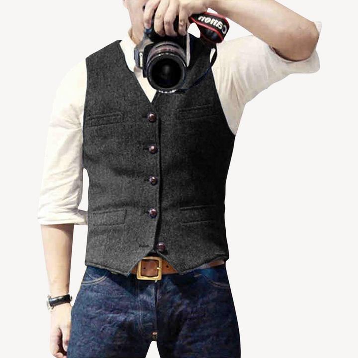Men's Buttoned Wool Vest | Loravelle