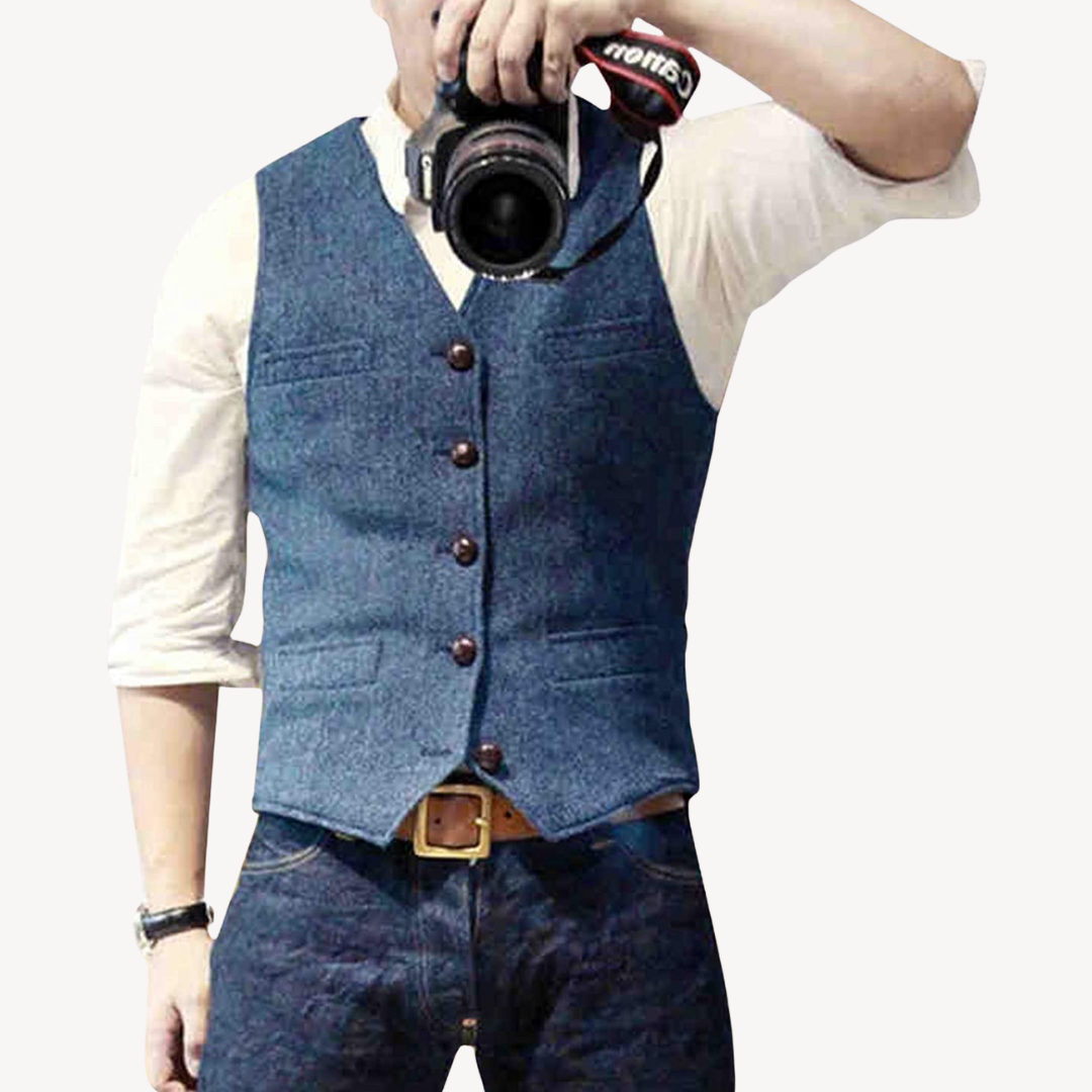 Men's Buttoned Wool Vest | Loravelle