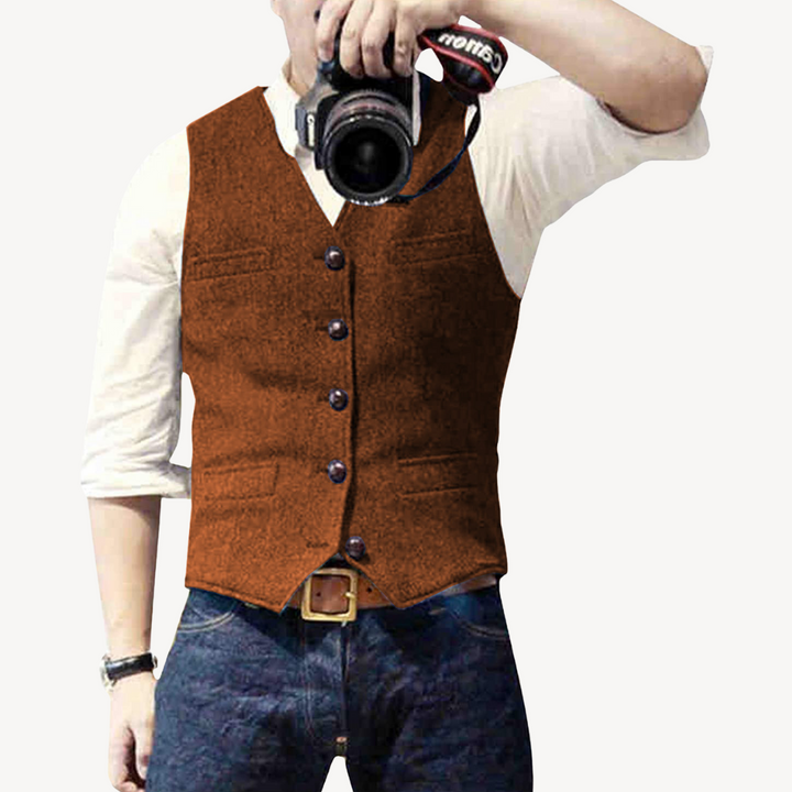 Men's Buttoned Wool Vest | Loravelle