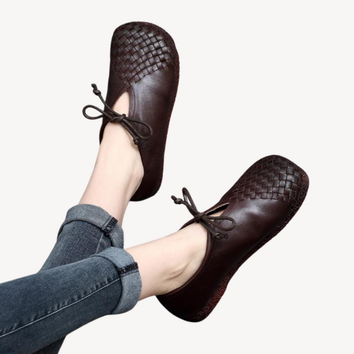 Orthopedic Lace-Up Shoes for Women | Loravelle