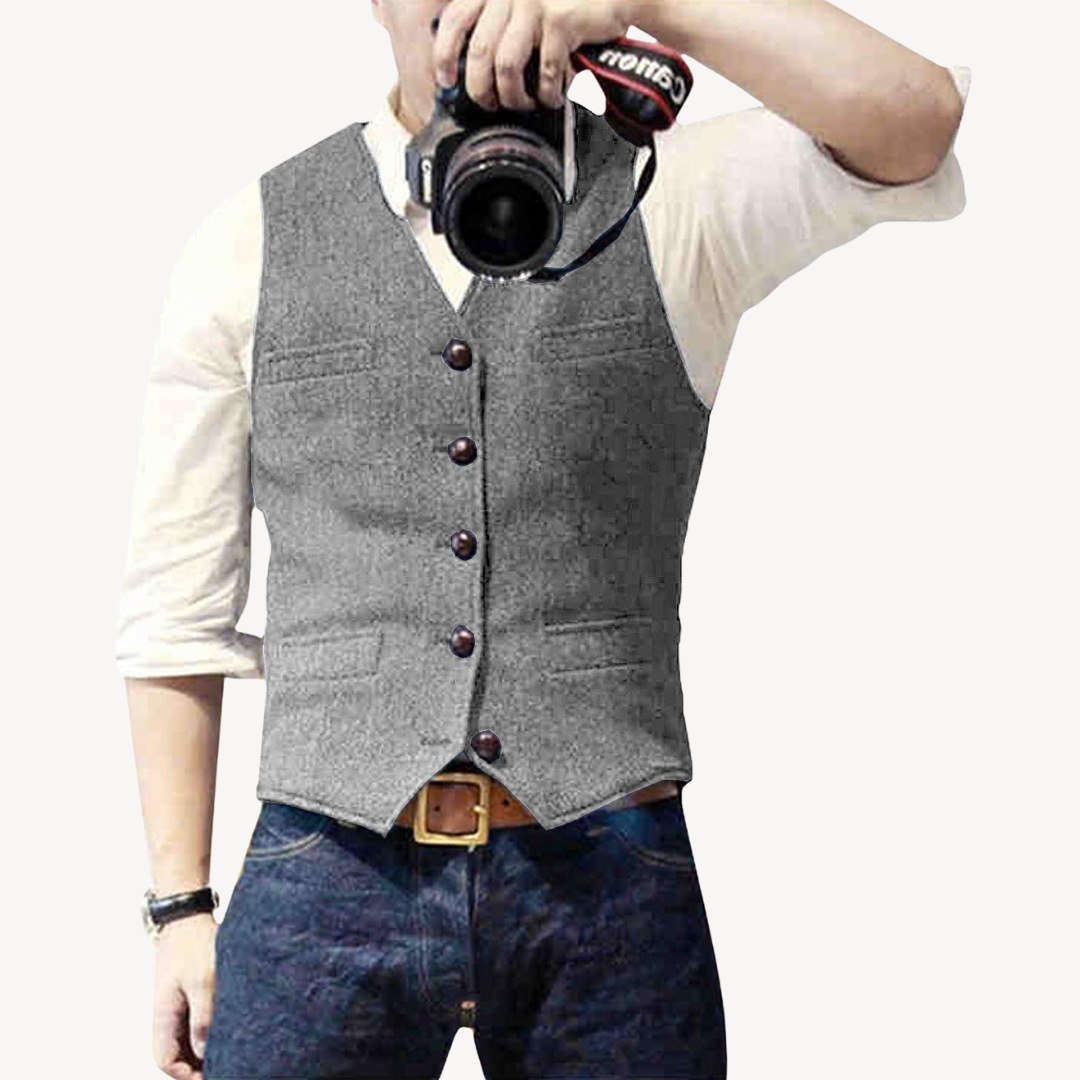 Men's Buttoned Wool Vest | Loravelle