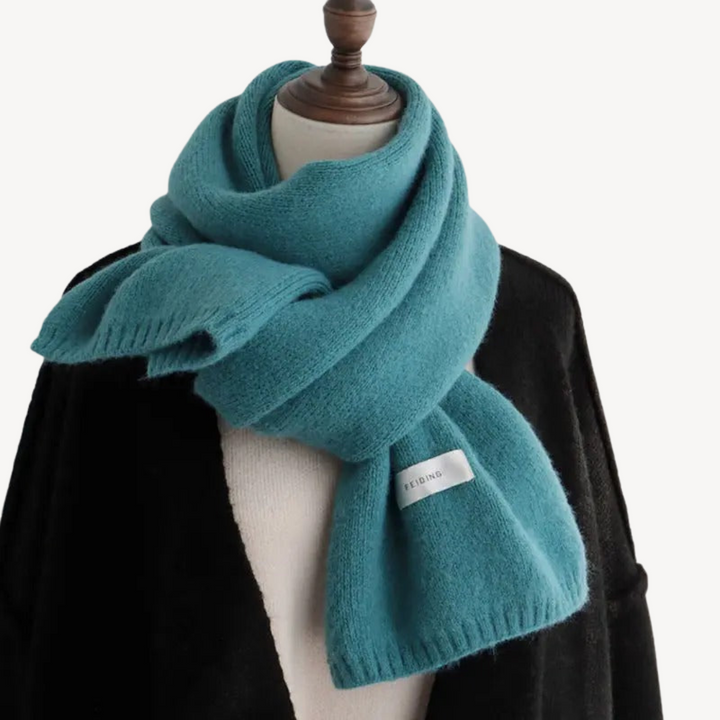 Soft Woolen Scarf | Loravelle